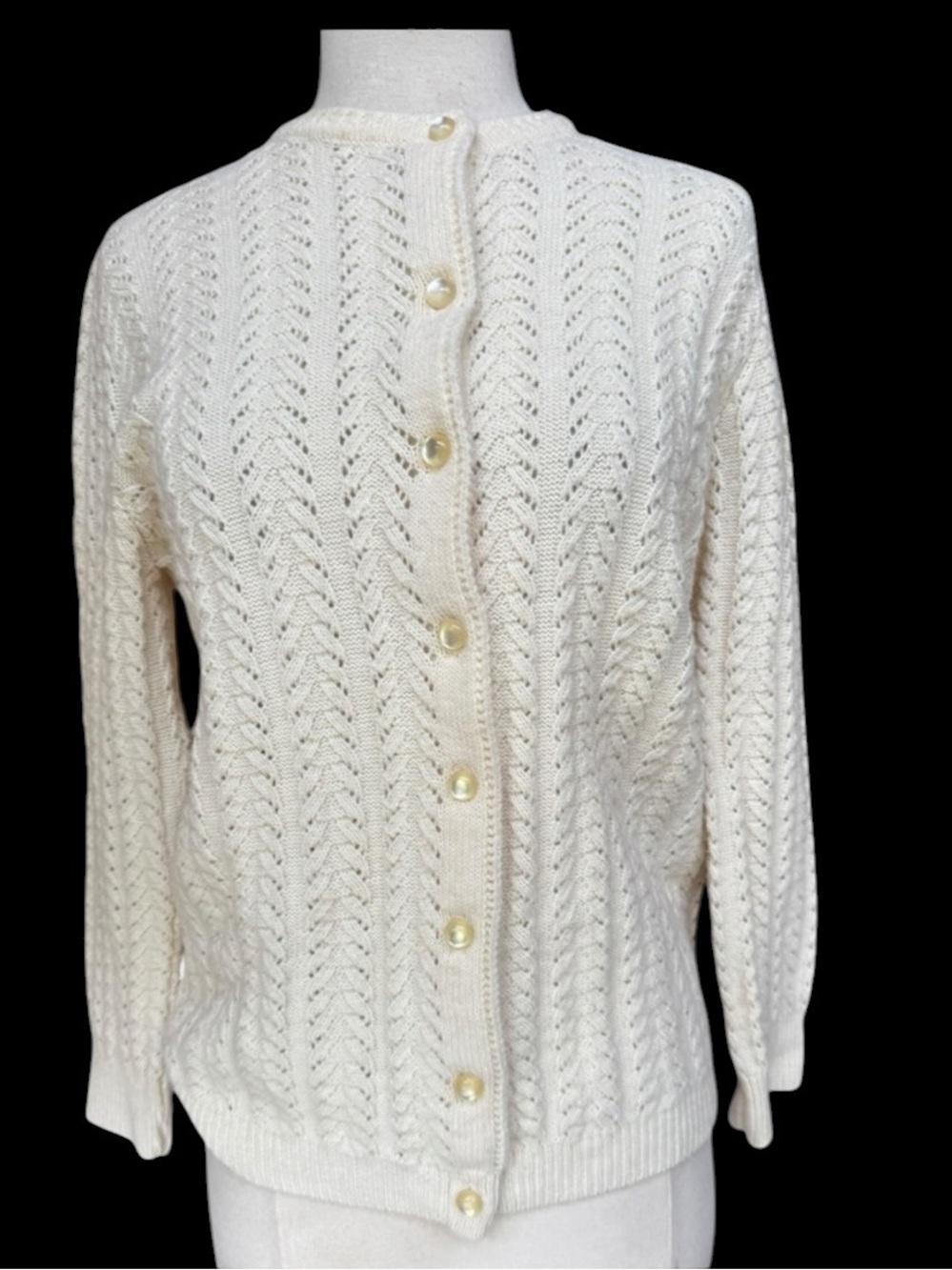 1970s Cuddle Knit 100%‎ Acrylic Ivory Pointelle Knit Moonstone-Style Front Butto